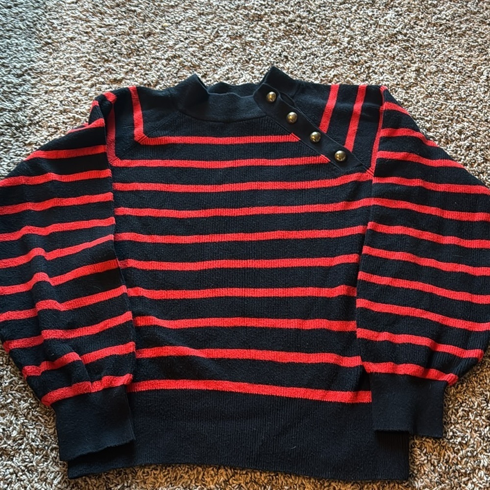 Who What‎ Wear Black and Red Knit Top with Gold Button Accent - Picture 5 of 10